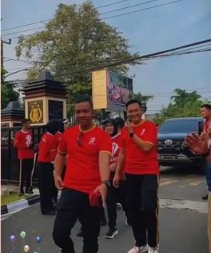 Kaos event funwalk custom